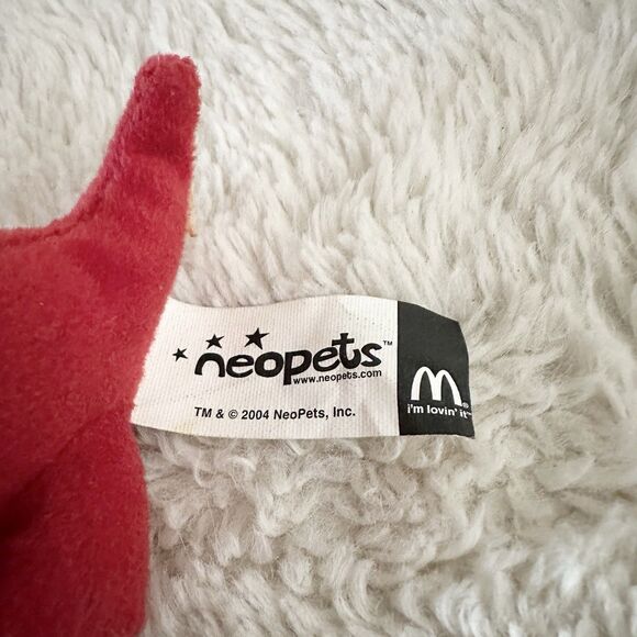 Red Aisha Cat Alien Neopets McDonalds 2004 4” Stuffed Animal Toy - Picture 2 of 4